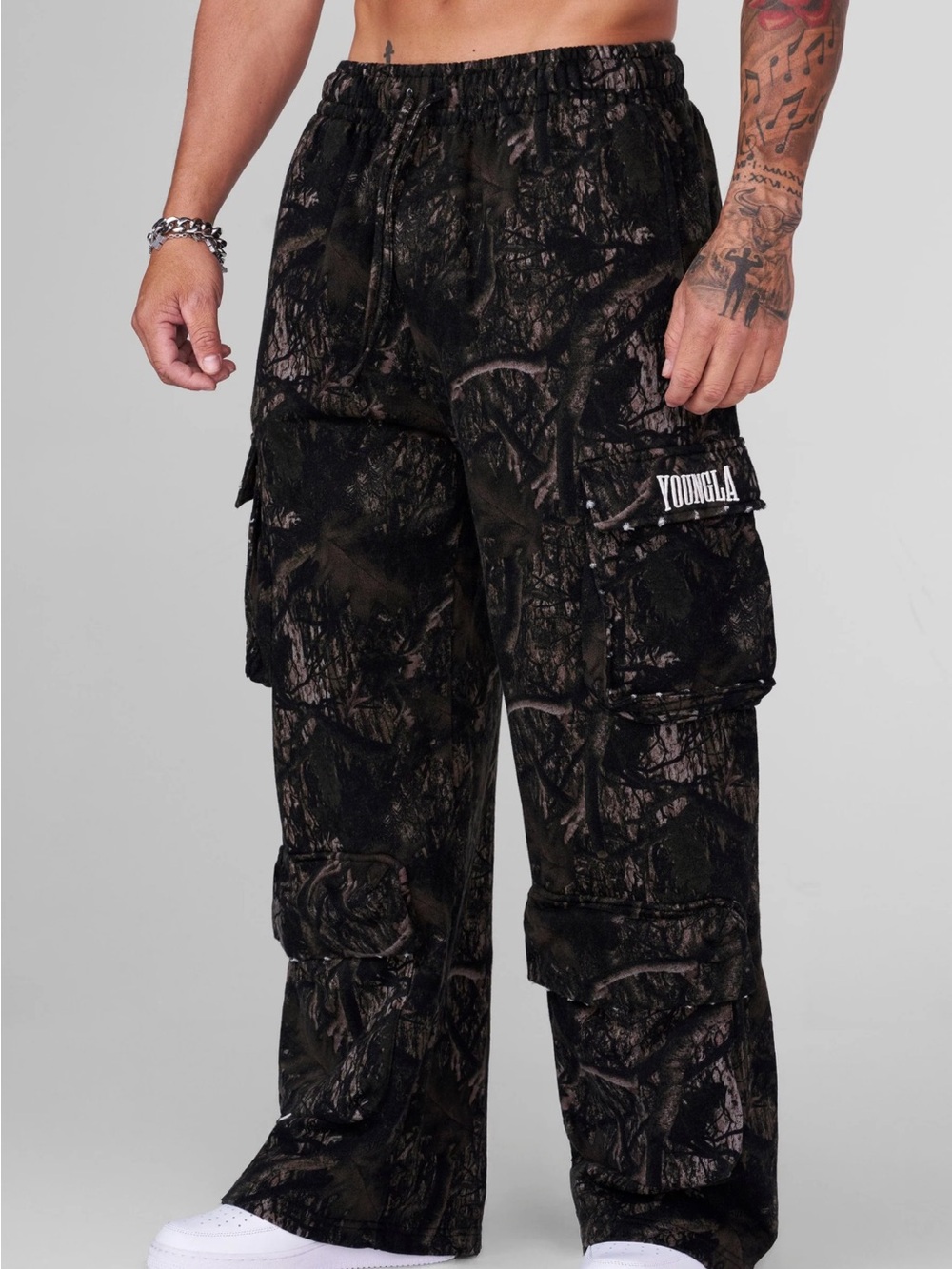 YoungLA 2033 - HERITAGE CARGO SWEATS, medium, dark tree camo - Picture 7 of 8